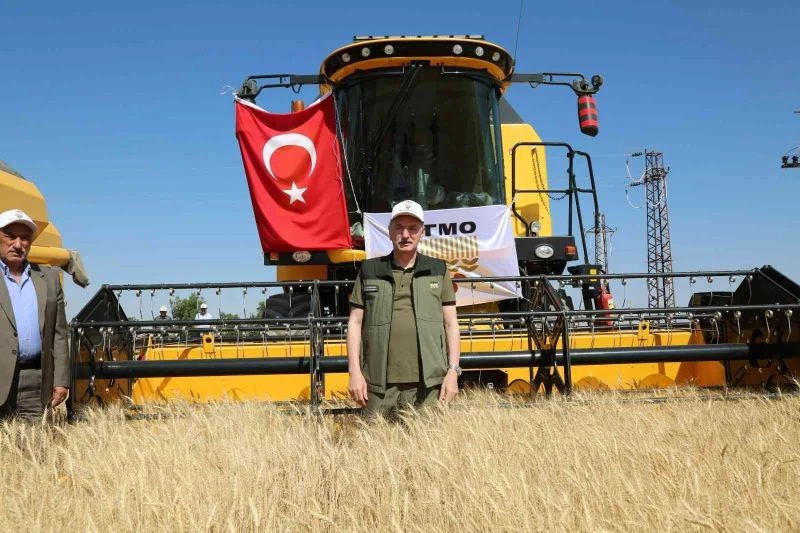 TMO Genel Müdürü Güldal: “TMO olarak her zaman olduğu gibi üreticimizin dostuyuz, yanındayız”
