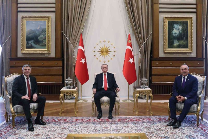Cumhurbaşkanı Erdoğan, Bulgaristan Hak ve Özgürlükler Hareketi Partisi Genel Başkanı Karadayı’yı kabul etti
