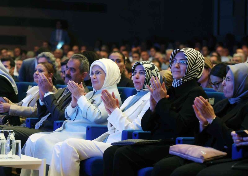 “Aile Okulu Projesi” Emine Erdoğan’ın katıldığı programda tanıtıldı
