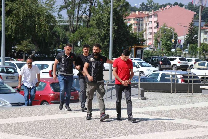 Uyuşturucuyla yakalanan gençten gazetecilere pişkin açıklama: 