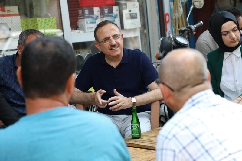 AK Parti İzmir’den 40 derece sıcakta Tire turu
