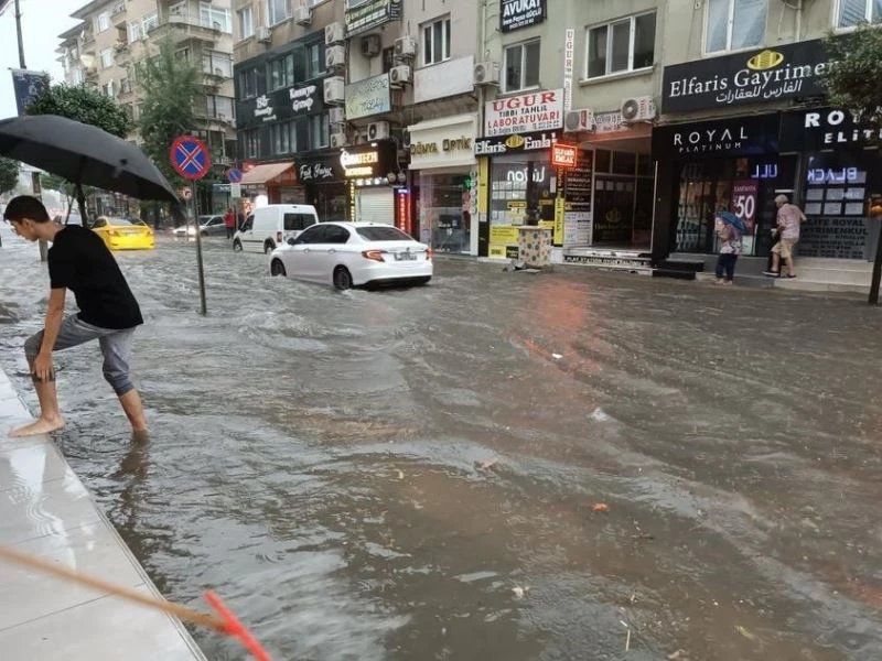 Yalova’da sağanak yağışın bilançosu açıklandı

