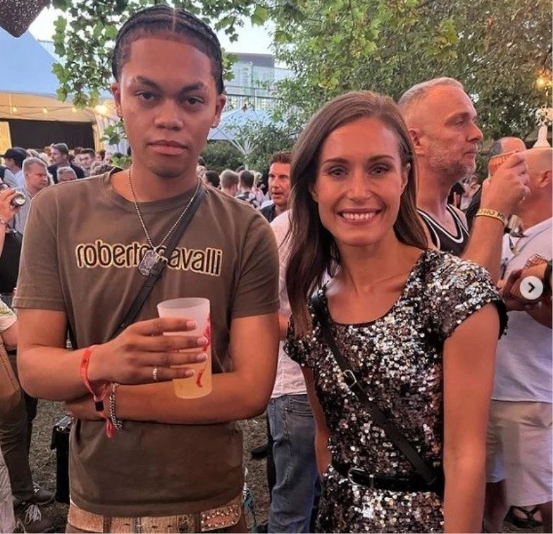 Finlandiya Başbakanı Marin, ikinci el elbisesiyle gündem oldu
