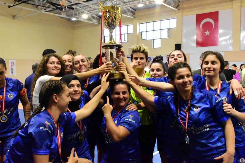 Ortacalı sporcular İşitme Engelliler Kadın Futsal Türkiye Şampiyonası’nda şampiyon oldu