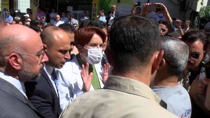 Meral Akşener vatandaşa bağırdı, korumalar zor kullanarak uzaklaştırdı
