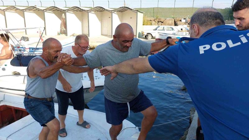 Samsun’da tekneden denize düşen balıkçı kurtarıldı
