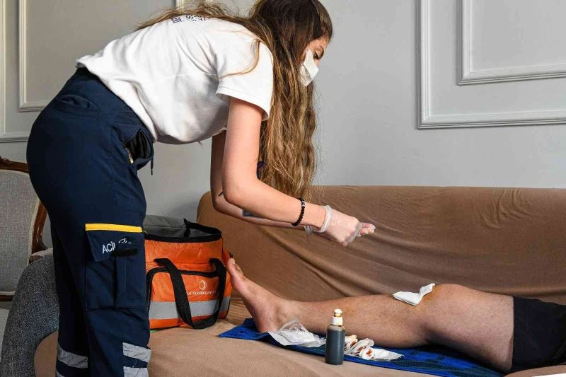 Esenyurt Belediyesi “evde sağlık” hizmetine ara vermeden devam ediyor
