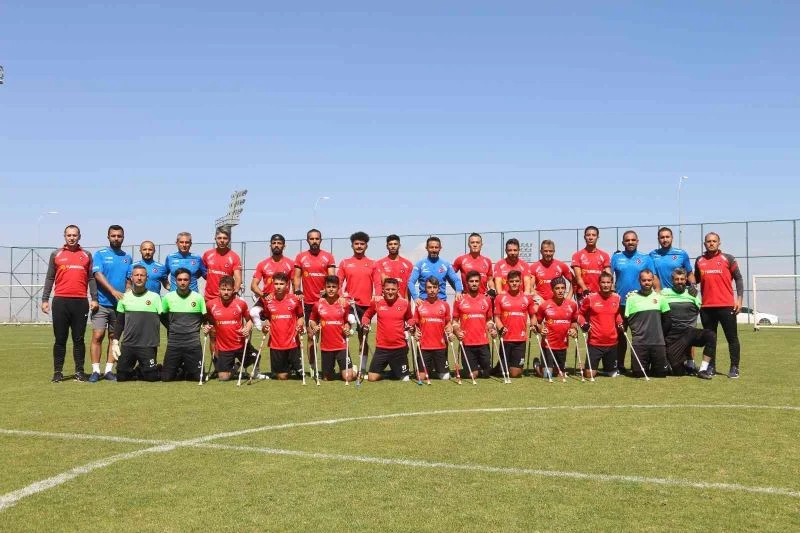 Osman Çakmak: “Müzemizde eksik olan dünya kupasını istiyoruz”
