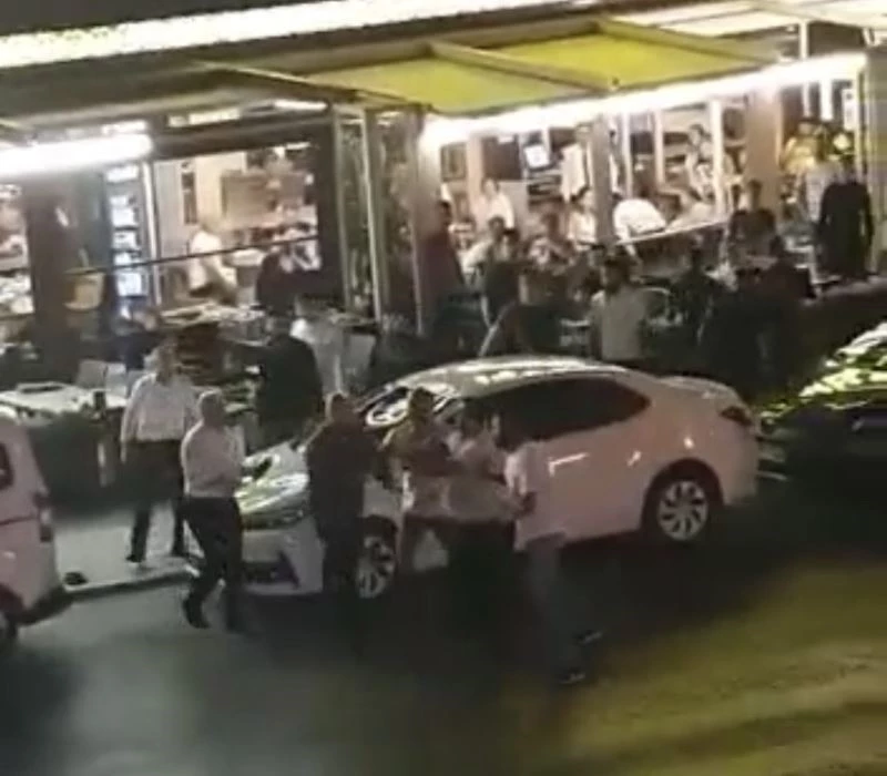 Ünlü işkembecide “yanlış sipariş” kavgası kamerada
