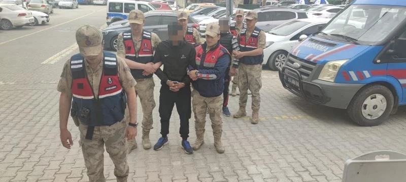 Erzincan’da jandarma sorumluluk alanında 2022 yılının ilk 7 ayında 480 asayiş, 5 terör, 28 kaçakçılık suçları olmak üzere toplam 513 aranan şahıs yakalandı
