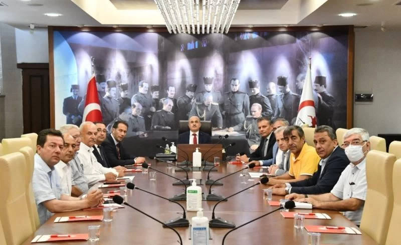 Vali Dağlı’dan esnafa çağrı: 