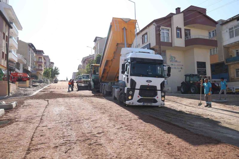 Nevşehir’de bazı caddelerde üstyapı çalışmaları başladı
