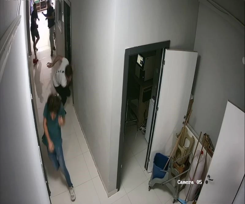 Veteriner kliniğinde dehşet anları kamerada
