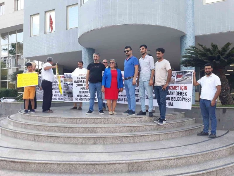 Kadın muhtardan belediyeye hizmet çağrısı
