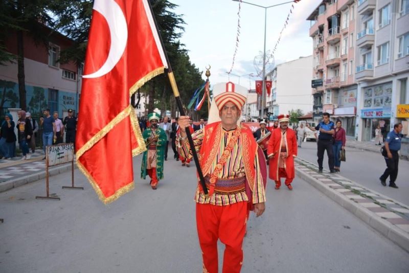 Akşehir’den Zafere temsili yürüyüş Şuhut’ta tamamlandı
