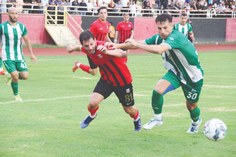 TFF 2. Lig: Kastamonuspor: 1 - Serik Belediyespor: 2