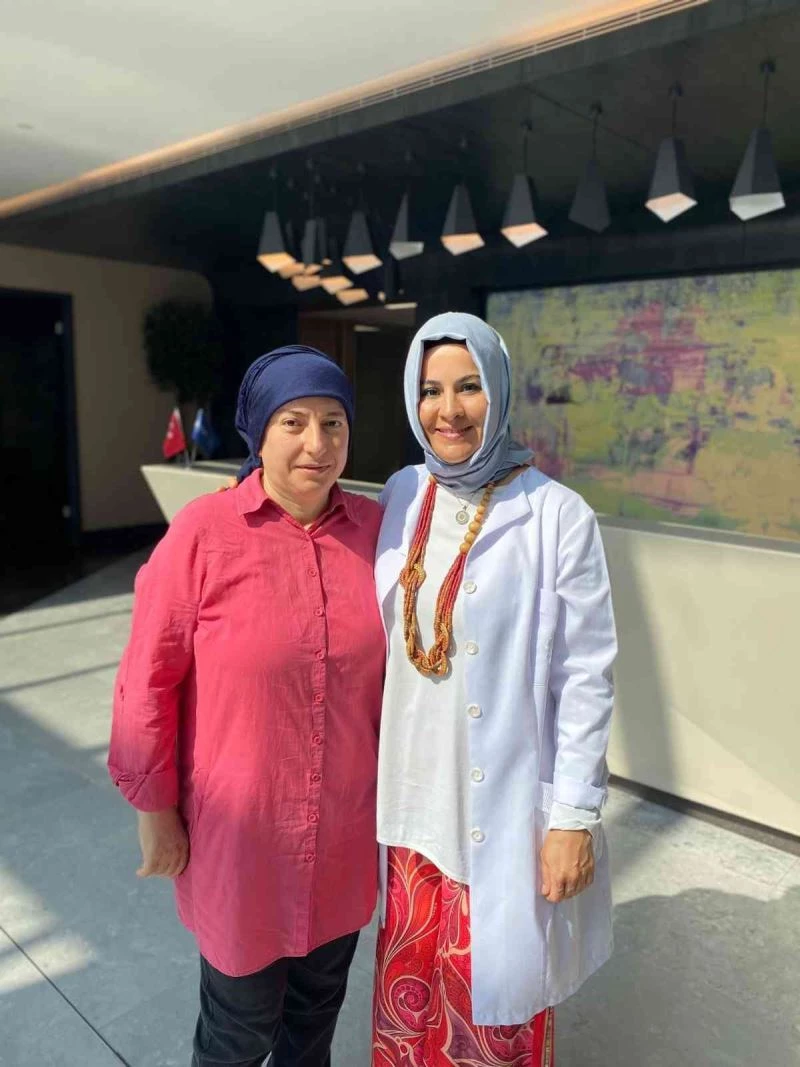 Gaz şişkinliğinin altından 15 kiloluk kist çıktı
