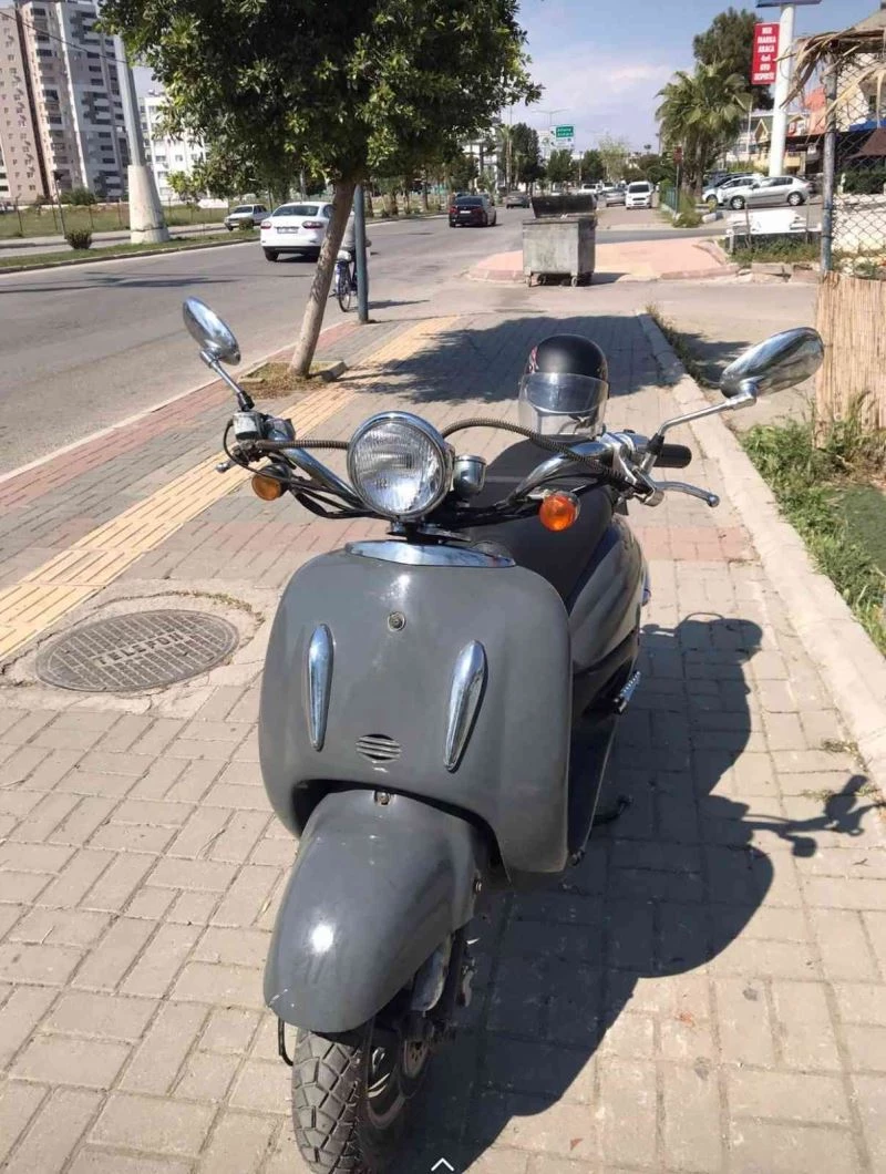 Motosikleti çalınan genç, hırsızın bulunmasını istiyor
