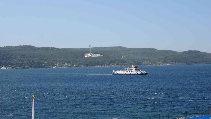Çanakkale Boğazı adeta otoban gibi
