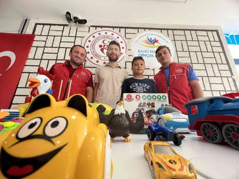 Yaşları küçük, yürekleri kocaman
