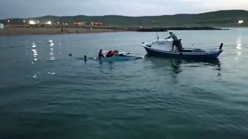 Beykoz’da 9 kişinin bindiği tekne alabora oldu, denizde can pazarı yaşandı
