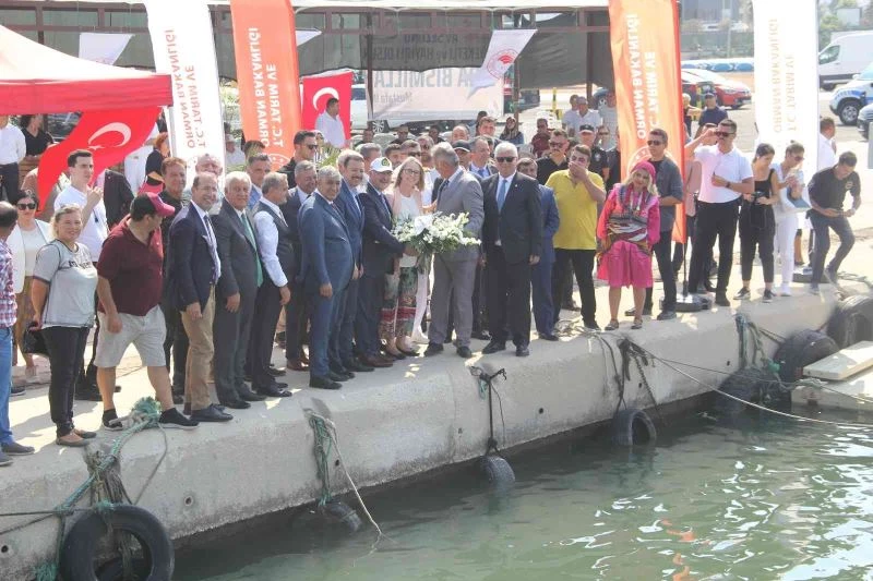 İzmirli balıkçılar “Vira Bismillah” dedi
