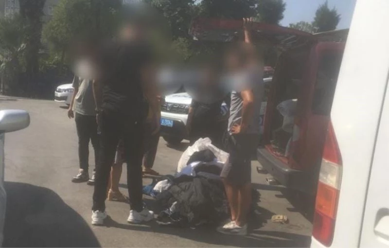 Giyim kutusunu yağmalayan 5 kişi yakalandı
