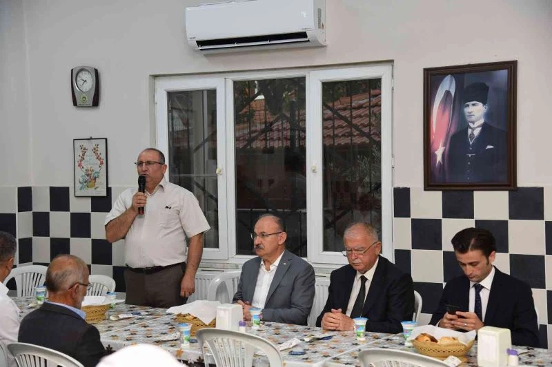 Vali Karadeniz, cemevinde düzenlenen iftara katıldı
