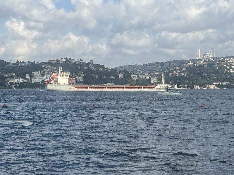 Ukrayna’dan gelen mısır yüklü ’Polarnet’ gemisi İstanbul Boğazı’ndan geçti
