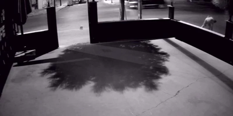 Pendik’te bir şahıs, yerde bulduğu içi para dolu cüzdanı düşünmeden çaldı
