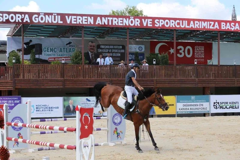 Genç Atlar Şampiyonası Kocaeli’de gerçekleştirildi
