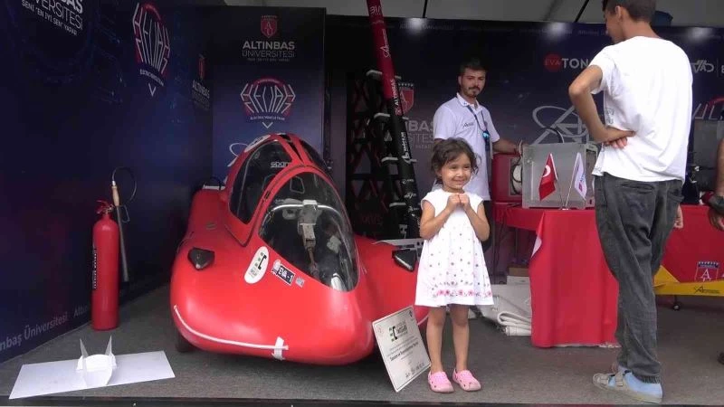 5 TL ile 200 km giden elektrikli araç yaptılar, ödülleri kaptılar
