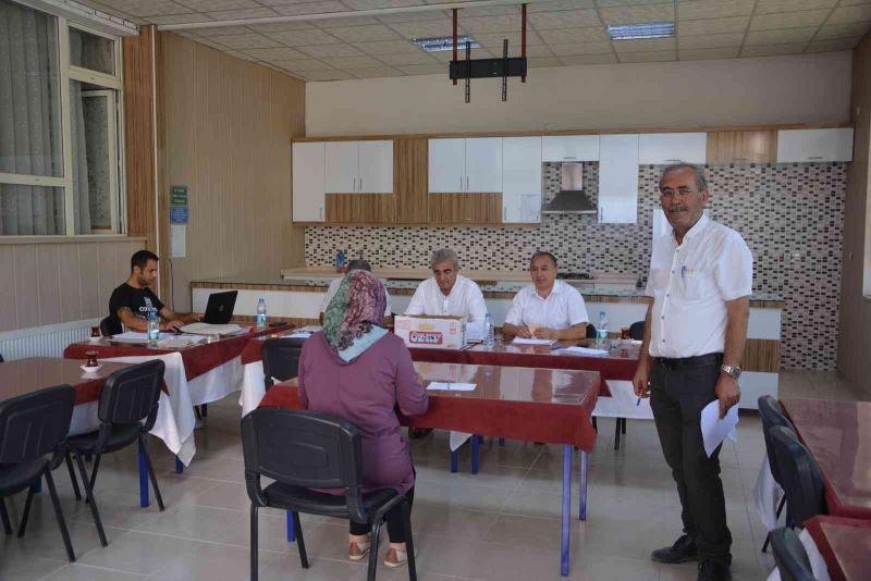 81 kişilik kontenjan için başvuruda bulunan 162 kişi mülakata girdi
