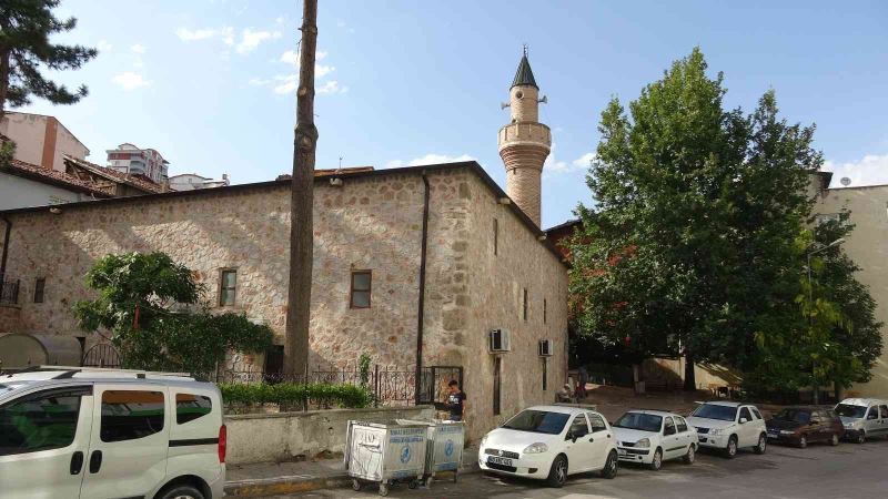Anadolu’nun ilk Türk camilerinden, 932 yıldır ibadete açık
