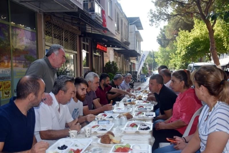 Başkan Öndeş esnaf buluşmalarına devam ediyor
