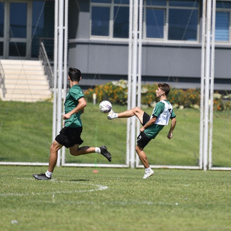 Bursaspor ara vermeden Çorum FK maçı hazırlıklarına başladı
