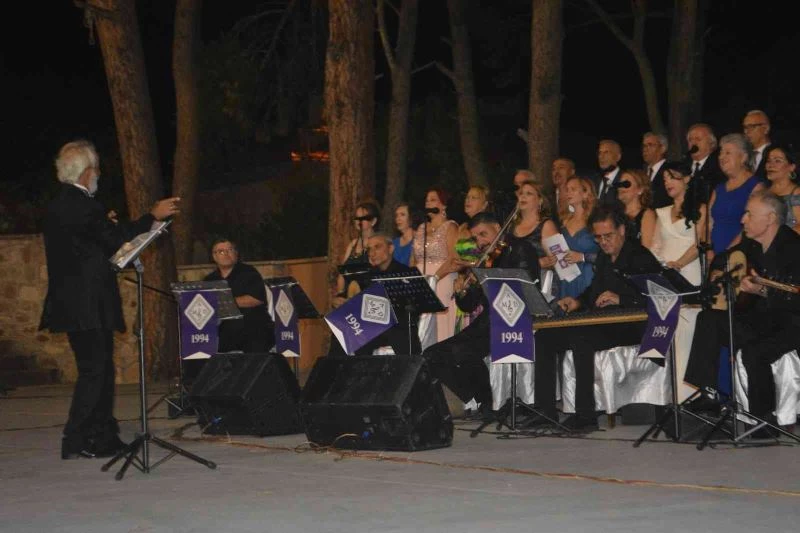 Ayvalık Müzik Derneği’nden müthiş konser
