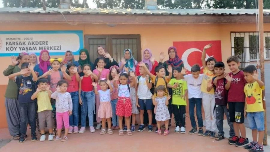 Kapalı köy okulunda 3 yıl aradan sonra yeniden ders zili çaldı