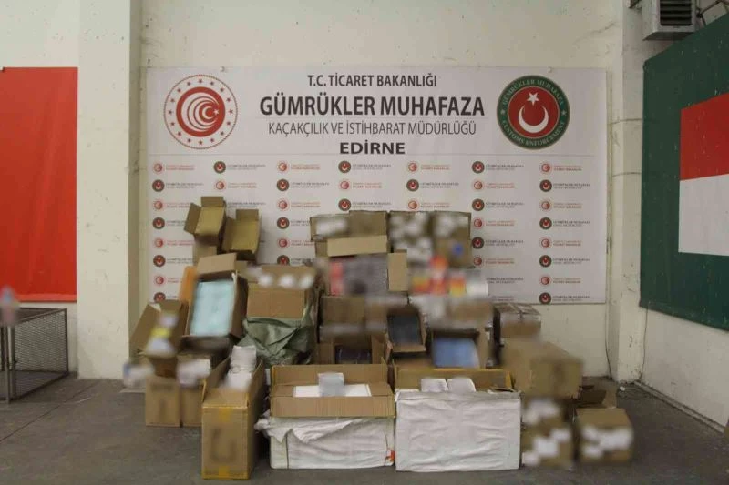 10 milyon lira değerindeki kaçak eşyanın yurda girişi engellendi
