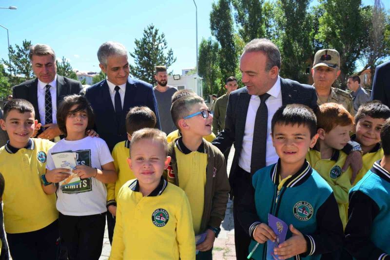 Ardahan’da 16 bin 921 öğrenci dersbaşı yaptı
