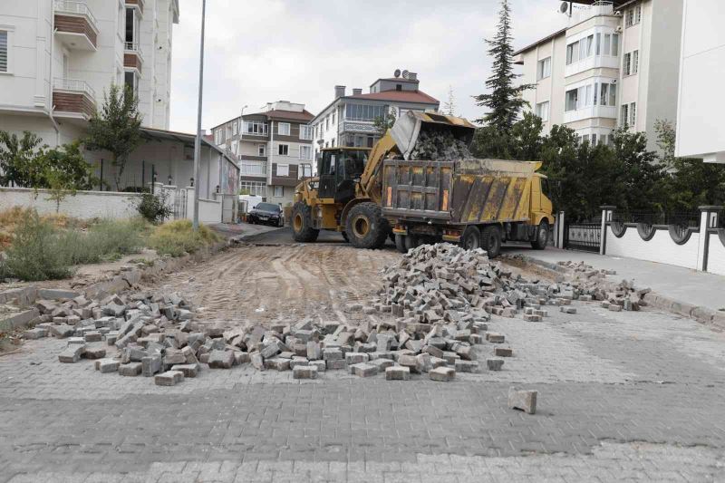 Güzelyurt Mahallesi’nde altyapı yenileme çalışması başladı
