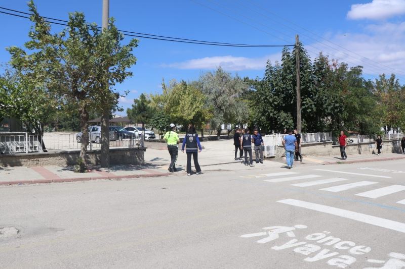 Emniyet Müdürlüğü’nden çocuk ve gençlerin korunmasına yönelik huzur denetimi
