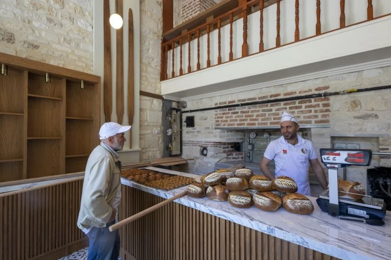 Zeytinburnu’ndaki tarihi fırından tarihi lezzetler
