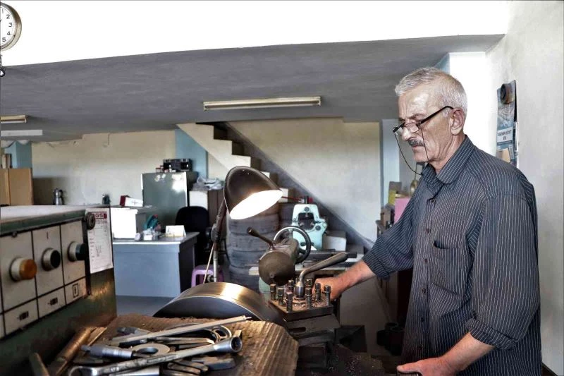 Yılın ahisi seçilen 50 yıllık tornacı: “İşimi hep severek ve isteyerek yaptım