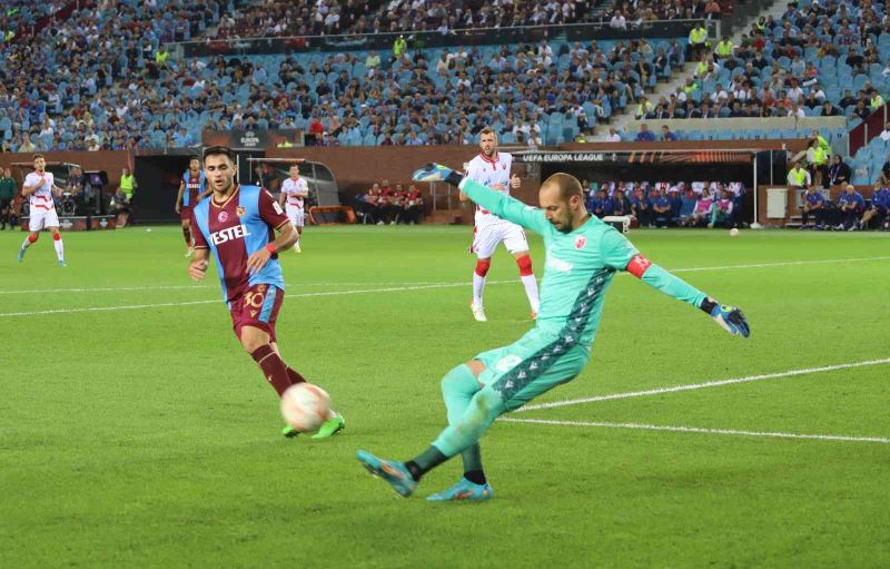 UEFA Avrupa Ligi: Trabzonspor: 2 - Kızılyıldız: 1 (Maç sonucu)