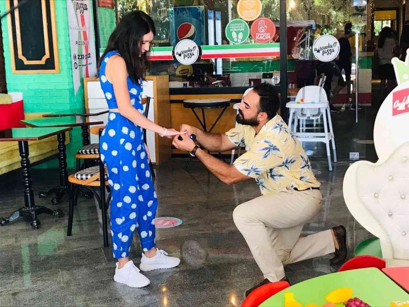 Avukattan meslektaşına narkotik baskınlı evlilik teklifi
