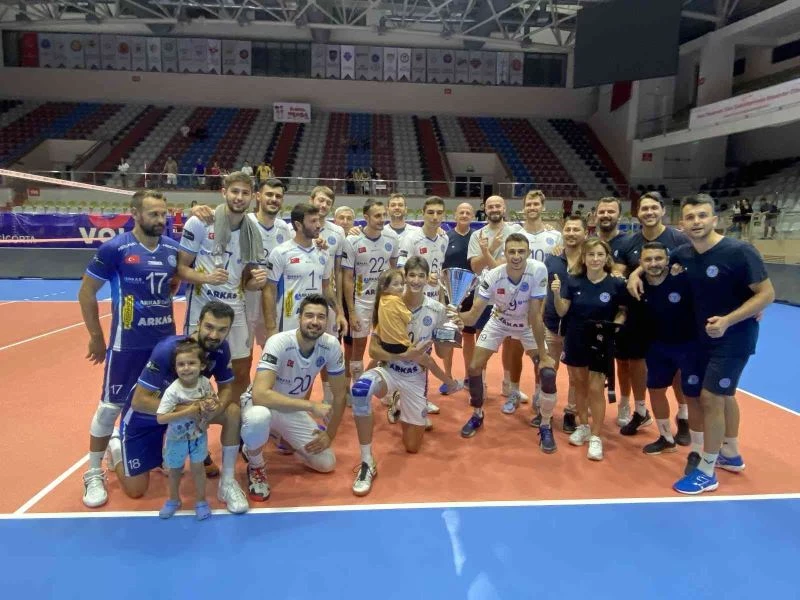 8. TSYD İzmir Voleybol Turnuvası: Arkas: 3 - Altekma: 1