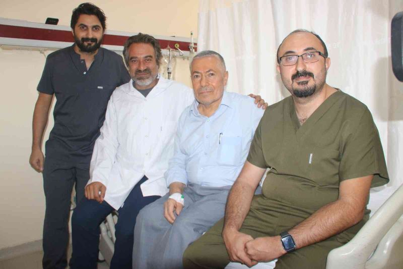 Kesisiz kanser ameliyatı bölgede ilk kez Diyarbakır’da gerçekleşti
