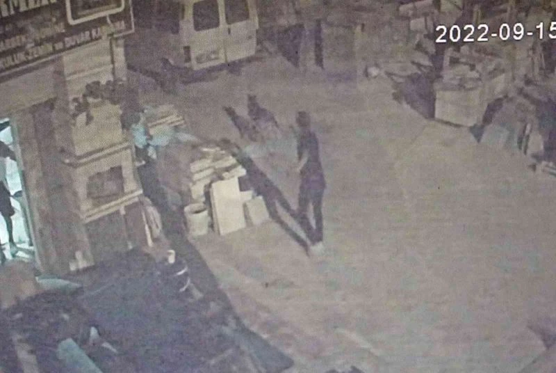 Tartıştığı arkadaşına sinirlenip aynı ismi taşıyan köpeğe kurşun yağdıran adam tutuklandı
