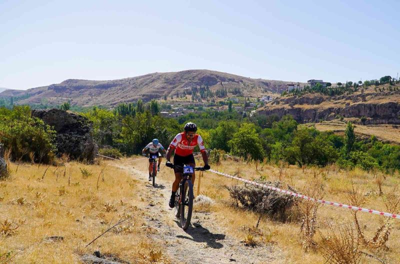 Bisiklet Milli Takımı, Koramaz Vadisi’ndeki yarışlarda kürsüyü kapattı

